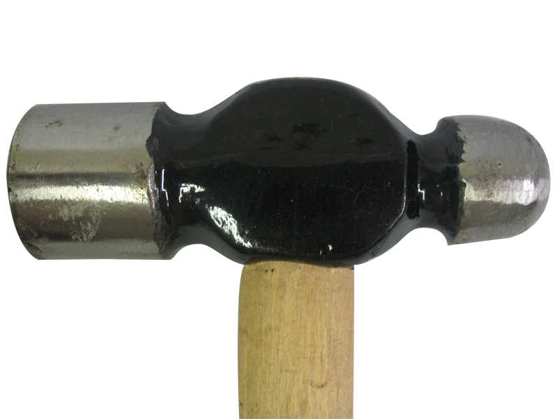 Descrição:Martelo bola forjado em aço especial, jateado e com cabo de madeira. Peso 1000g.